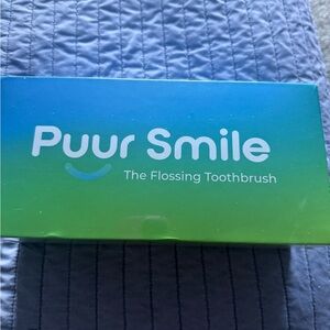 Puur Smile water brushing water flosser NWT